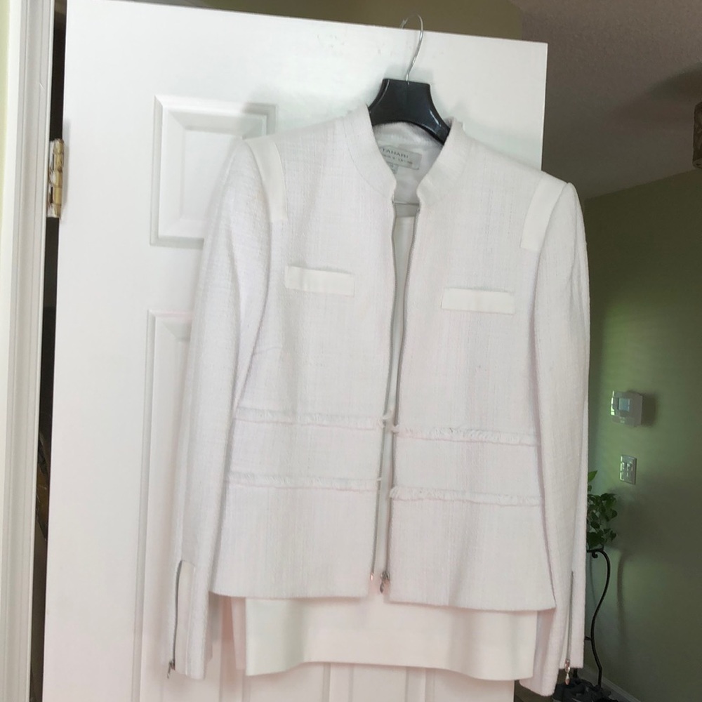 Ladies 2 piece white suit